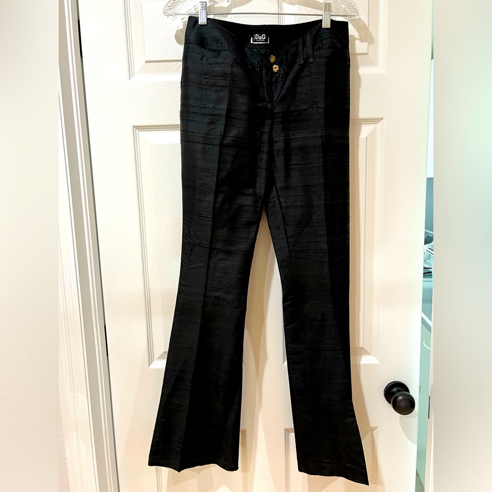 Women’s distressed linen D&G pants size 28